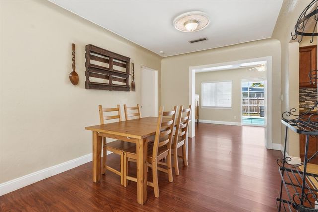 5665 34TH AVENUE N, St Petersburg, FL 33710