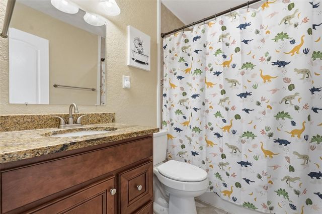 5665 34TH AVENUE N, St Petersburg, FL 33710