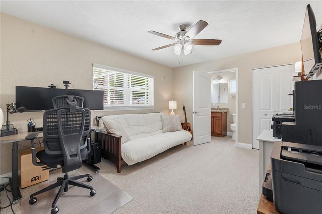 5665 34TH AVENUE N, St Petersburg, FL 33710