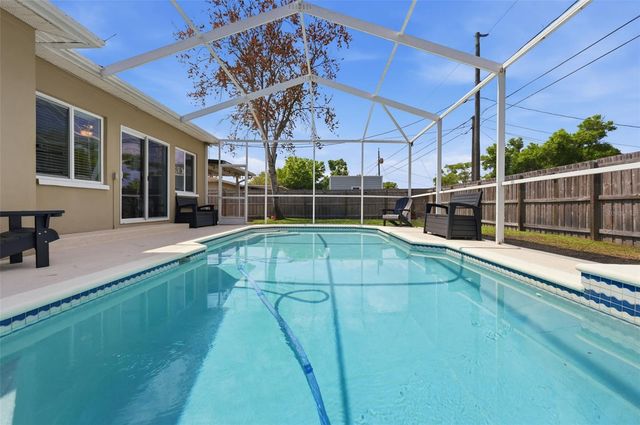 5665 34TH AVENUE N, St Petersburg, FL 33710