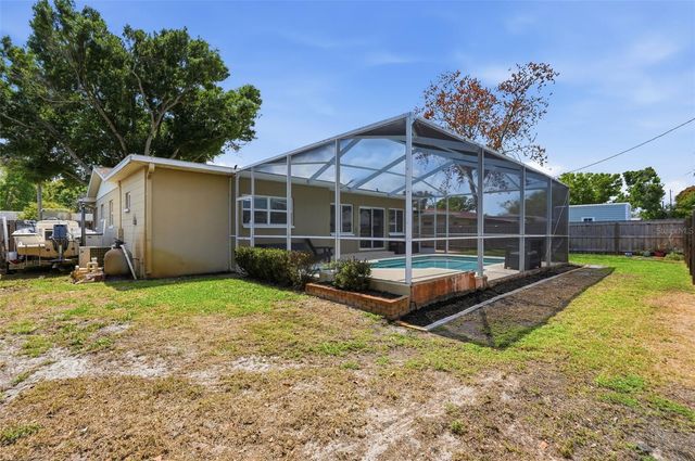 5665 34TH AVENUE N, St Petersburg, FL 33710