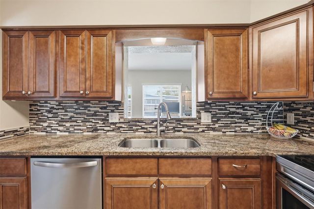 5665 34TH AVENUE N, St Petersburg, FL 33710