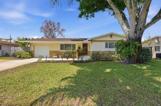 5665 34TH AVENUE N, St Petersburg, FL 33710