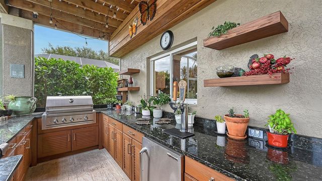 907 EAGLE ISLE COURT, Osprey, FL 34229
