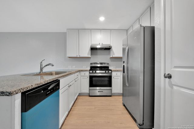 426 DE Herrera, San Antonio, TX 78220