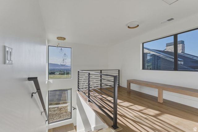 863 N EMERY LN, Elk Ridge, UT 84651