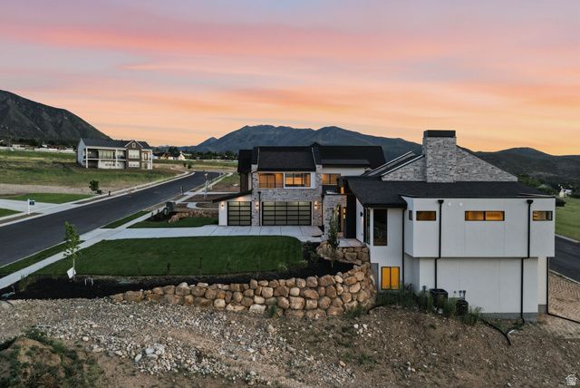 863 N EMERY LN, Elk Ridge, UT 84651