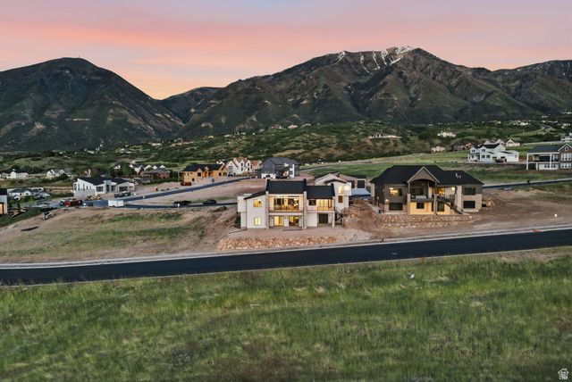 863 N EMERY LN, Elk Ridge, UT 84651