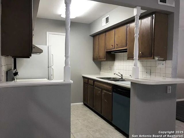 6718 Callaghan Rd Apt 313, San Antonio, TX 78229