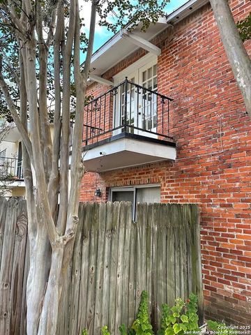 6718 Callaghan Rd Apt 313, San Antonio, TX 78229