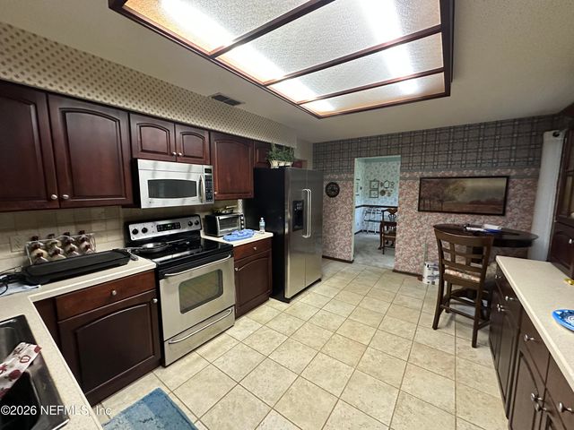 1508 OAK RIDGE Drive W, Jacksonville, FL 32225