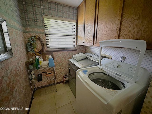 1508 OAK RIDGE Drive W, Jacksonville, FL 32225