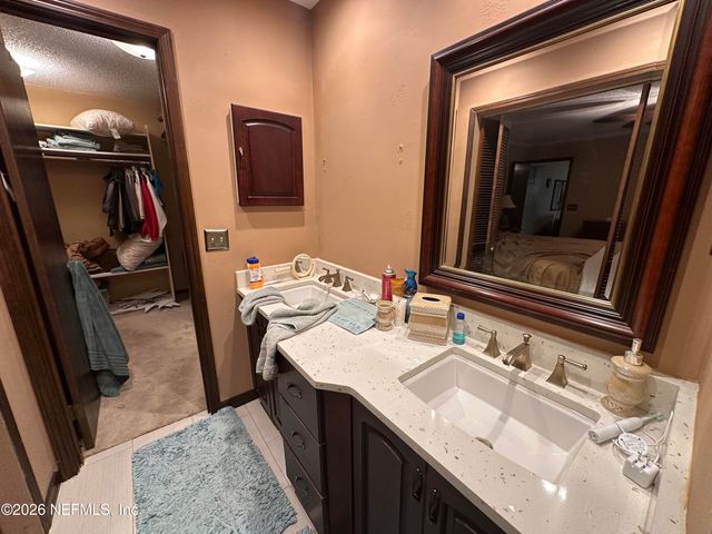 1508 OAK RIDGE Drive W, Jacksonville, FL 32225