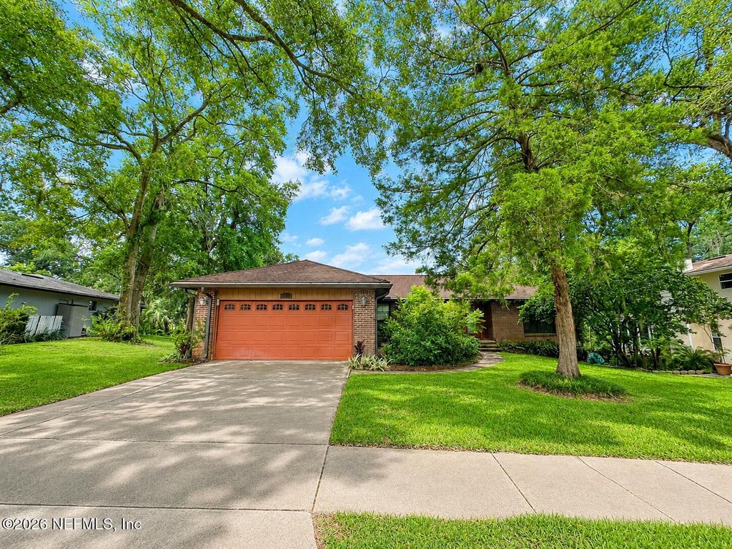 1508 OAK RIDGE Drive W, Jacksonville, FL 32225