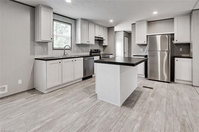 1848 Brittany Trail, Pleasant Garden, NC 27313