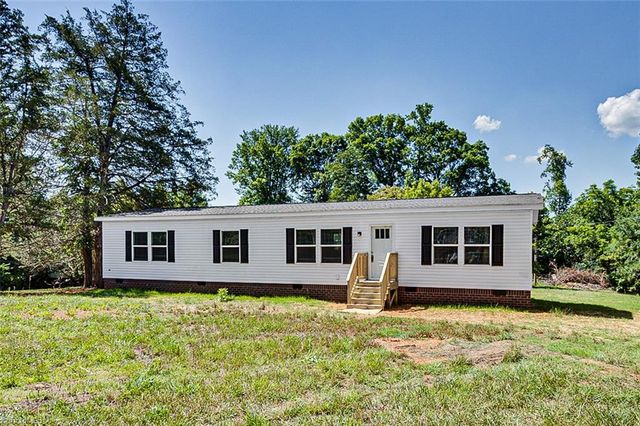 1848 Brittany Trail, Pleasant Garden, NC 27313