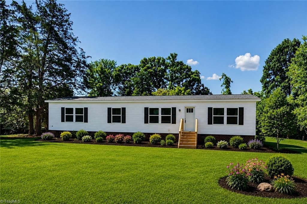 1848 Brittany Trail, Pleasant Garden, NC 27313