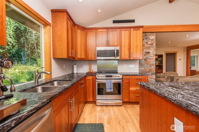 43 Mowitch Trail, Port Angeles, WA 98363