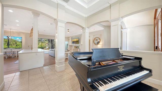 8424 COASH ROAD, Sarasota, FL 34241