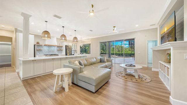 8424 COASH ROAD, Sarasota, FL 34241