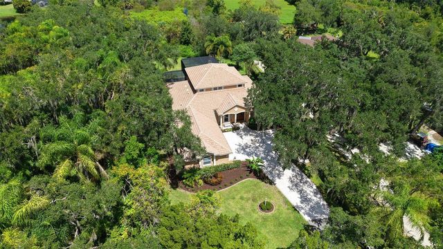 8424 COASH ROAD, Sarasota, FL 34241