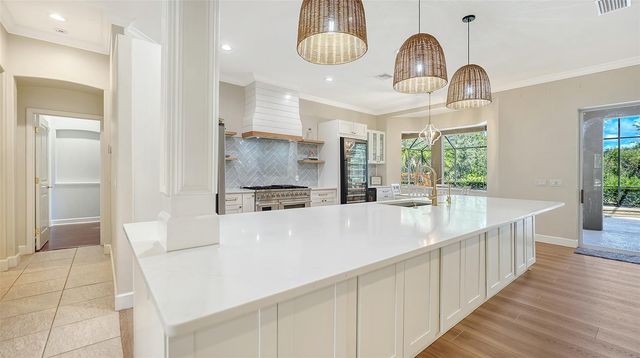 8424 COASH ROAD, Sarasota, FL 34241