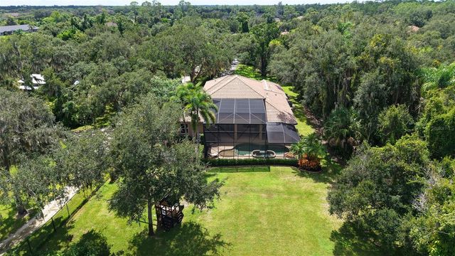 8424 COASH ROAD, Sarasota, FL 34241