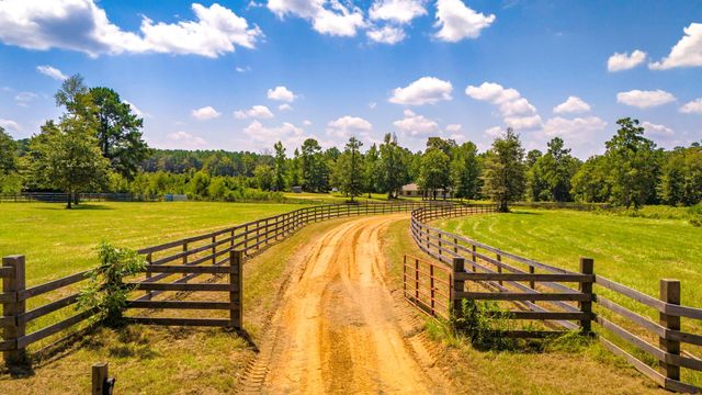 375 County Road 3560, Woodville, TX 75979