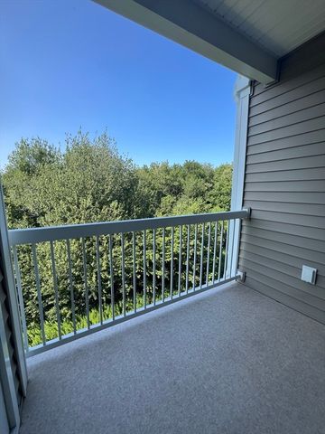 110 Trotter Rd 2310, Weymouth, MA 02190