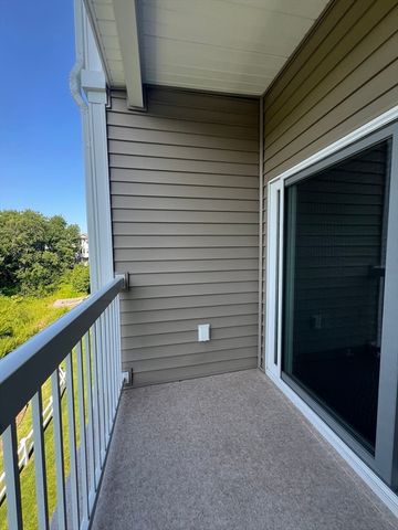 110 Trotter Rd 2310, Weymouth, MA 02190