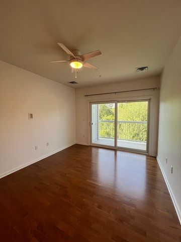 110 Trotter Rd 2310, Weymouth, MA 02190