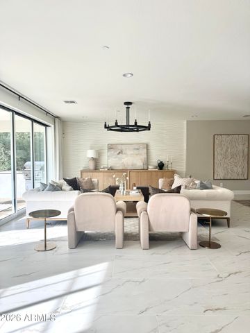 2931 E MADISON VISTAS Drive, Phoenix, AZ 85016