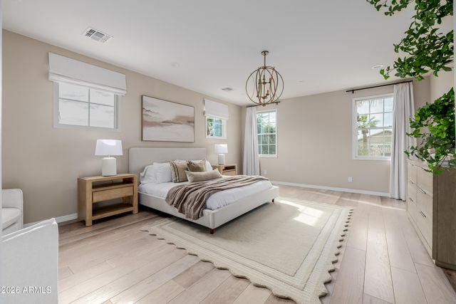 2931 E MADISON VISTAS Drive, Phoenix, AZ 85016