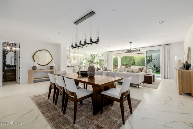 2931 E MADISON VISTAS Drive, Phoenix, AZ 85016