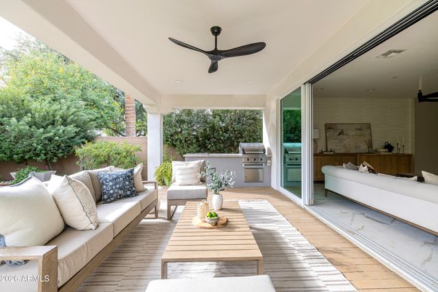 2931 E MADISON VISTAS Drive, Phoenix, AZ 85016