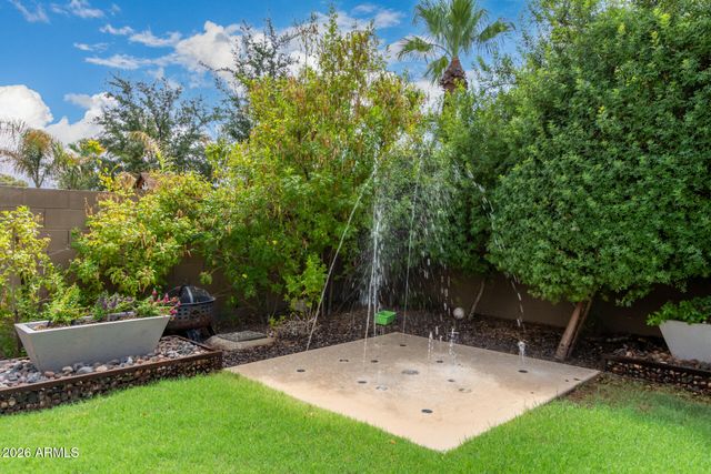 2931 E MADISON VISTAS Drive, Phoenix, AZ 85016