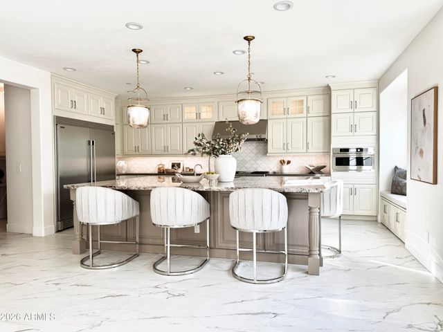 2931 E MADISON VISTAS Drive, Phoenix, AZ 85016