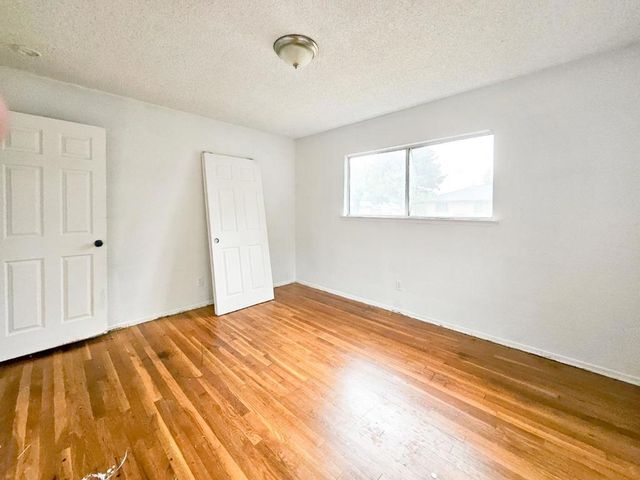 2416 Roble Avenue, Modesto, CA 95354