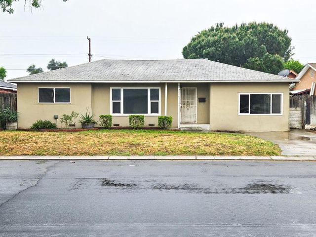 2416 Roble Avenue, Modesto, CA 95354