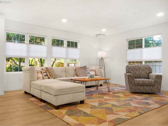 84937 S Roosevelt Dr, Seaside, OR 97138