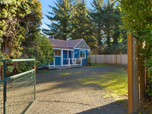 84937 S Roosevelt Dr, Seaside, OR 97138