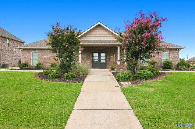 40 Sage Oak Drive, Decatur, AL 35603