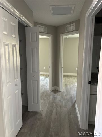7989 N Galena Avenue, Dunnellon, FL 34434