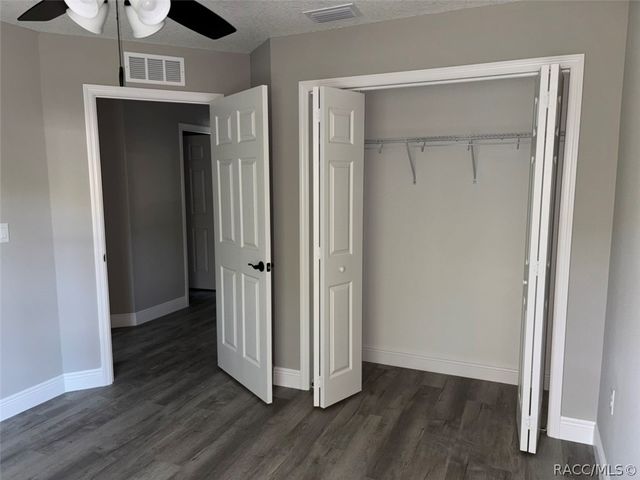 7989 N Galena Avenue, Dunnellon, FL 34434