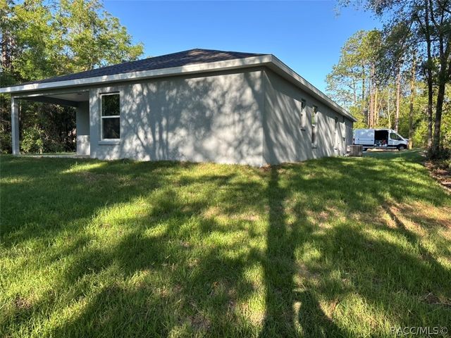 7989 N Galena Avenue, Dunnellon, FL 34434