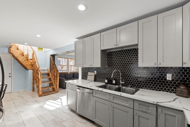 16643 Bermuda Way, Galveston, TX 77554