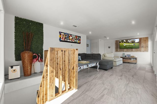 16643 Bermuda Way, Galveston, TX 77554