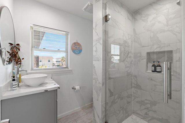 16643 Bermuda Way, Galveston, TX 77554