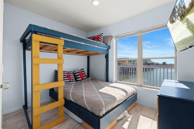 16643 Bermuda Way, Galveston, TX 77554