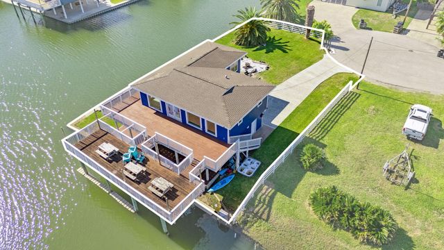 16643 Bermuda Way, Galveston, TX 77554